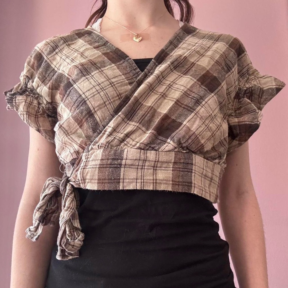 Ruffled Sleeve Brown Crop Top